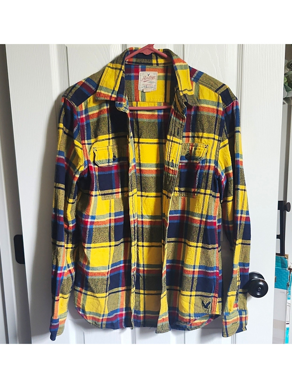 American Eagle Men's M Yellow Plaid Flannel Long Sleeve Button-Up Shirt